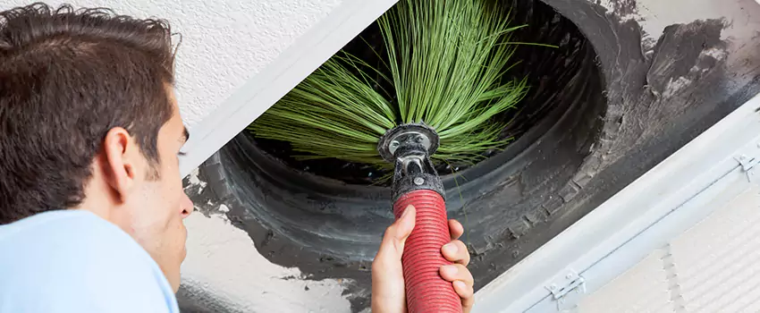 Clogged Air Duct Cleaning Process in Saint Jerome, QC